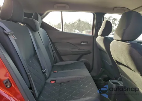 2019 Nissan Kicks S z USA, uszkodzony, nr VIN 3N1CP5CU5KL482185